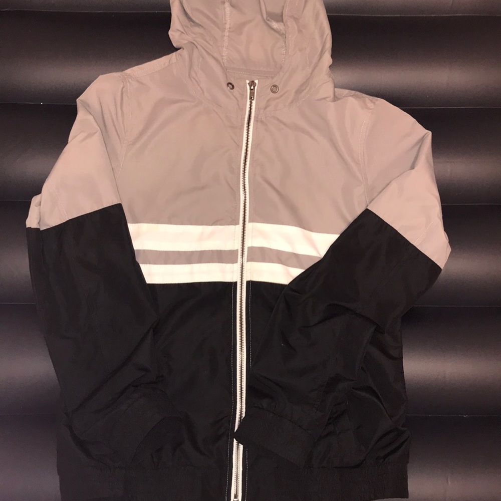 Windbreaker/jacket